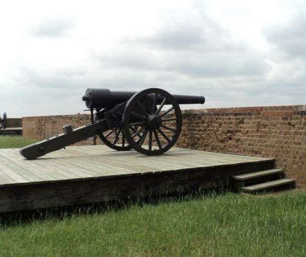 PARROTT RIFLE WAR MEMORIAL CANNON