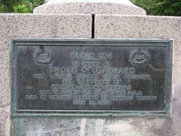 HARVARD WORLD WAR MEMORIAL FLAGPOLE PLAQUE A