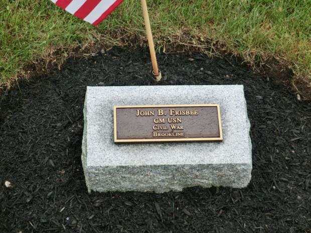 GM JOHN B. FRISBEE MEDAL OF HONOR MEMORIAL TREE PLAQUE