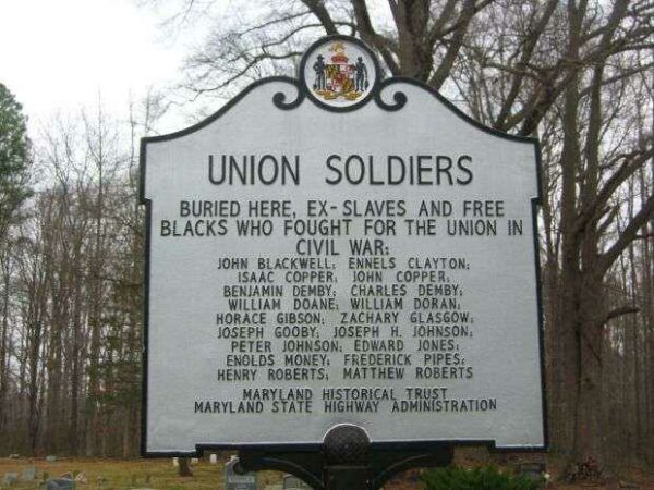 UNION SOLDIERS WAR MEMORIAL MARKER