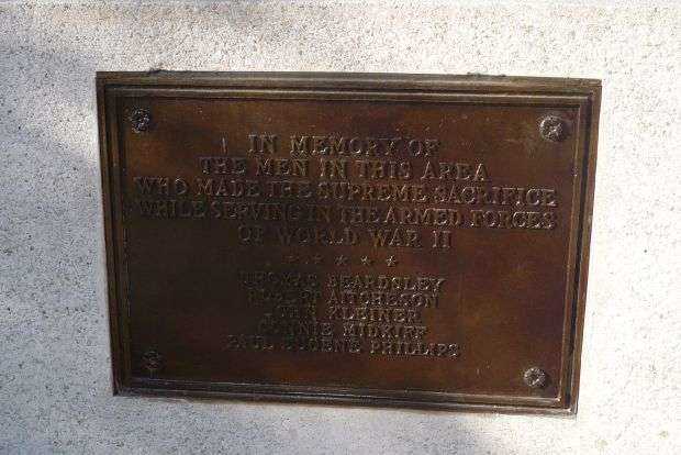 COLLEGE PARK WORLD WAR II MEMORIAL PLAQUE