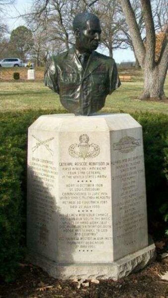 GENERAL ROSCOE ROBINSON JR. MEMORIAL