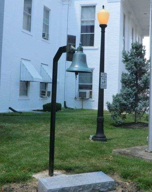 DESTROYERS USS CASSIN WAR MEMORIAL BELL