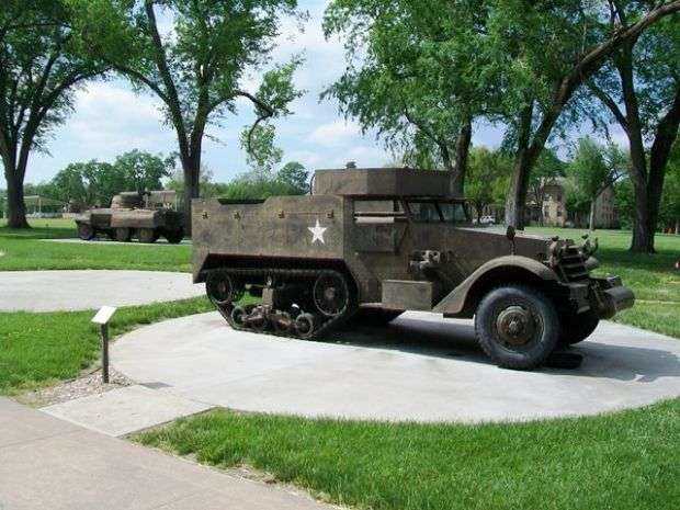 M3 PERSONNEL CARRIER HALF-TRACK MILITARY VEHICLE MEMORIAL