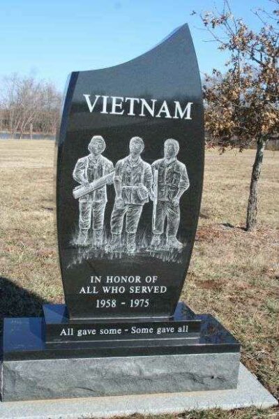 SPRINGFIELD VIETNAM WAR MEMORIAL