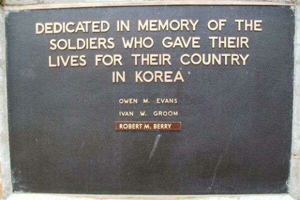 GENTRY COUNTY WAR MEMORIAL KOREAN WAR PLAQUED