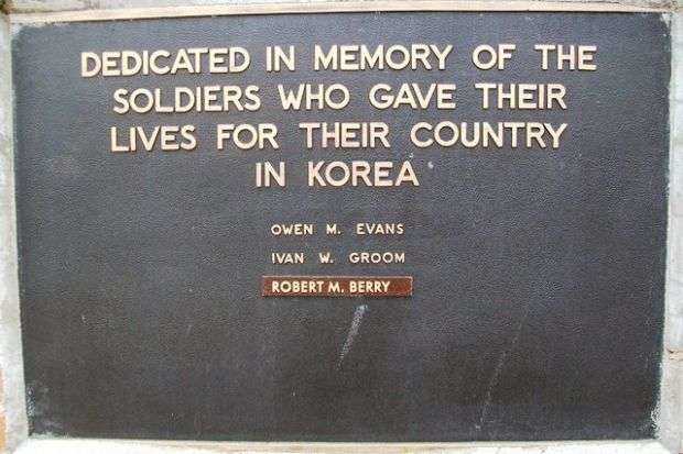 GENTRY COUNTY WAR MEMORIAL KOREAN WAR PLAQUED