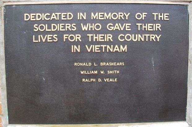 GENTRY COUNTY WAR MEMORIAL VIETNAM WAR PLAQUE