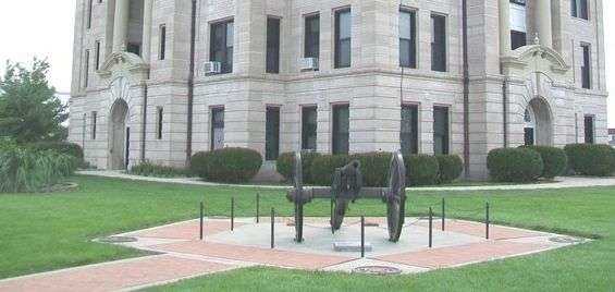 DAVIESS COUNTY VETERANS WALK OF HONOR AND CIVIL WAR CANNON MEMORIAL