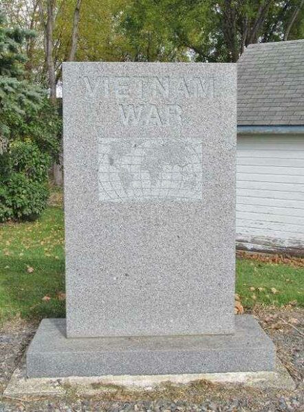 VETERANS PARK VIETNAM WAR MEMORIAL