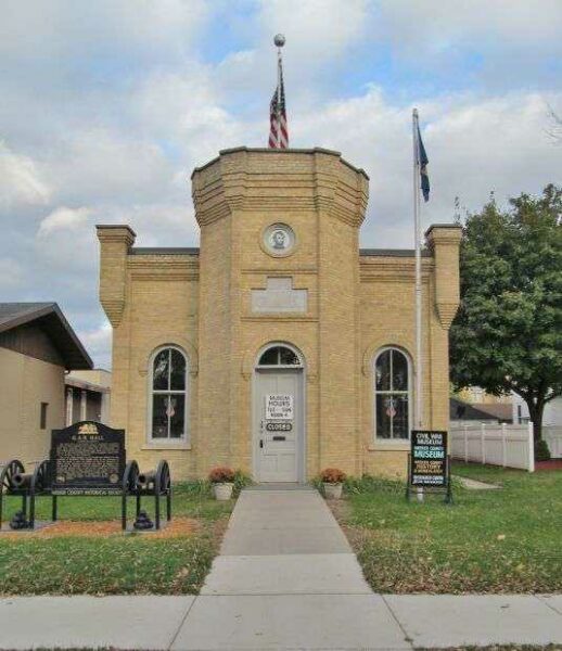 LITCHFIELD G.A.R. HALL