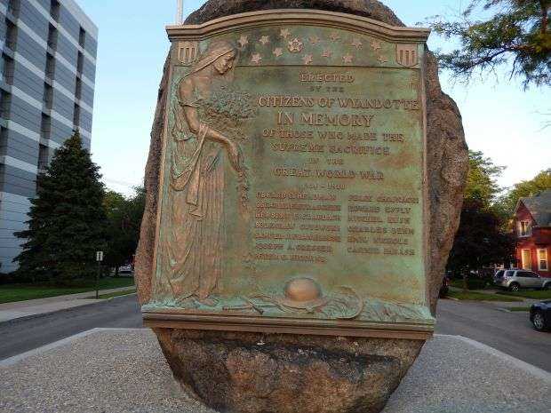 WYANDOTTE WORLD WAR I MEMORIAL PLAQUE