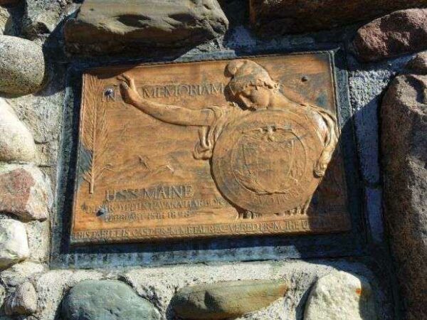 BATTLE CREEK U.S.S. MAINE MEMORIAL