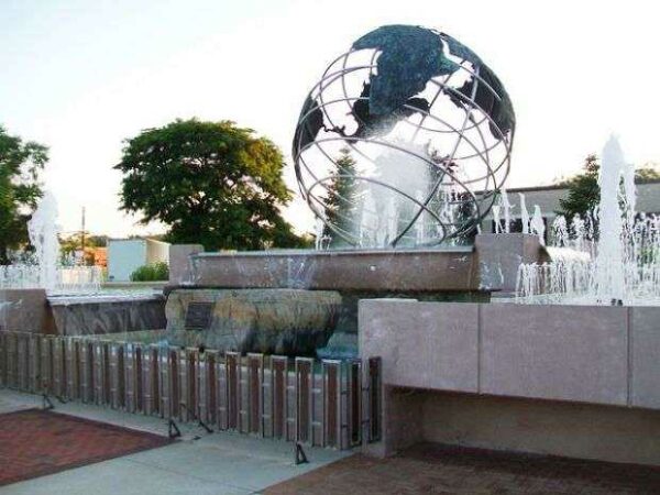 KENOSHA VETERANS MEMORIAL FOUTAIN