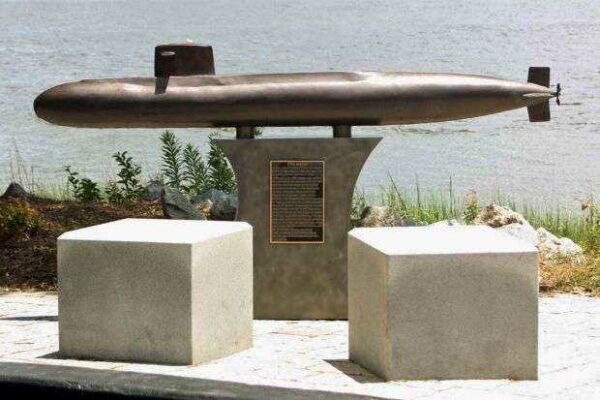 41 FOR FREEDOM MEMORIAL SUBMARINE