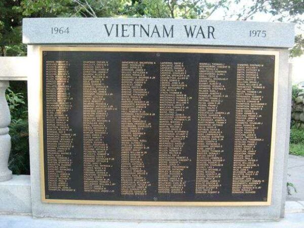 WESTERLY VIETNAM WAR MEMORIAL PLAQUE