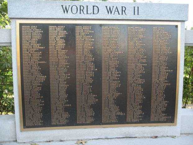 WESTERLY WORLD WAR II MEMORIAL PLAQUE II