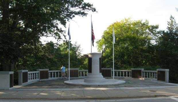 WESTERLY WAR VETERANS MEMORIAL