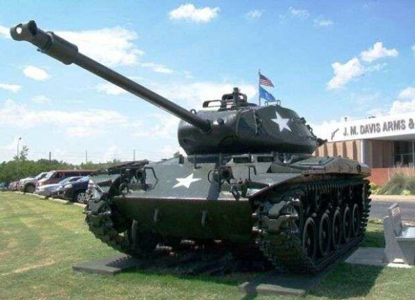 US ARMY M-41 “WALKER BULLDOG” LIGHT TANK MEMORIAL