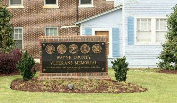 WAYNE COUNTY, NC VETERANS MEMORIAL ENTRANCE STONE
