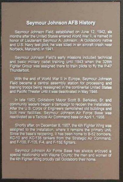 4TH FIGHTER WING MEMORIAL PLAQUE A