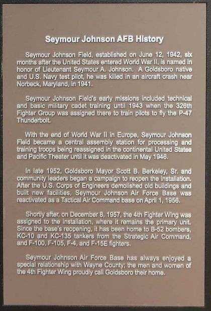 4TH FIGHTER WING MEMORIAL PLAQUE A
