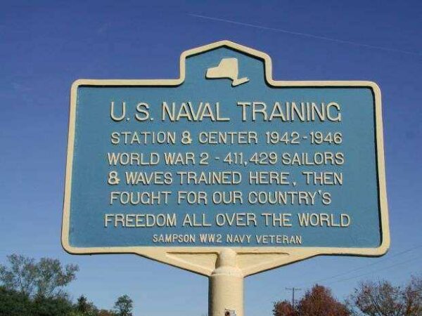 U.S. NAVAL TRAINING MEMORIAL MARKER