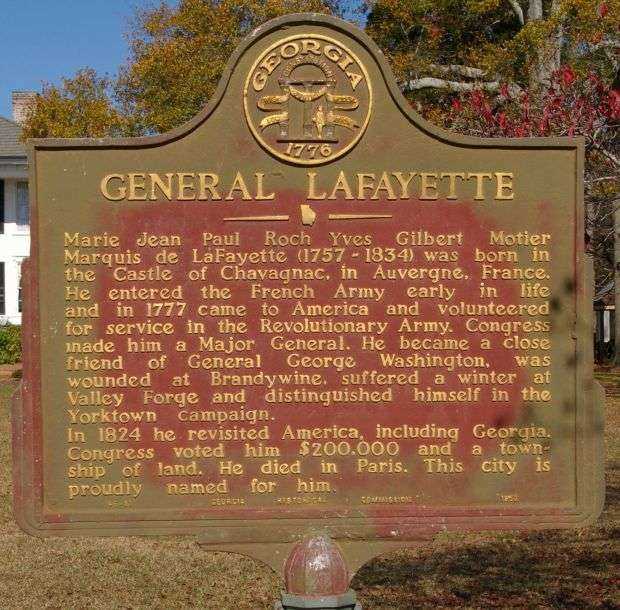 GENERAL LAFAYETTE WAR MEMORIAL MARKER