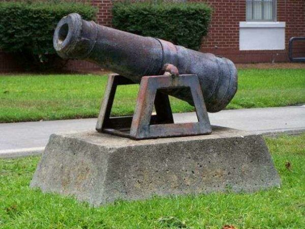 FORT MORRIS CANNON MEMORIAL