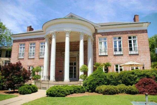 HABERSHAM MEMORIAL HALL