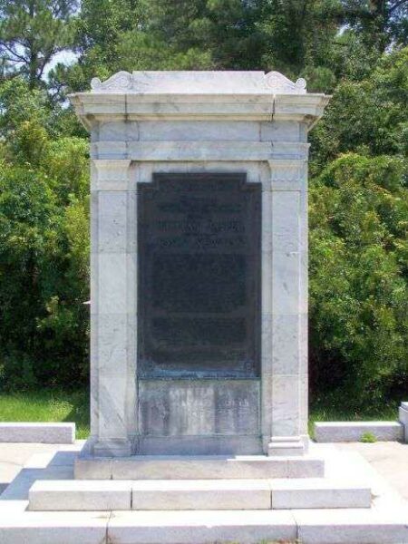 SERGEANT WILLIAM JASPER AND SERGEANT JOHN NEWTON WAR MEMORIAL