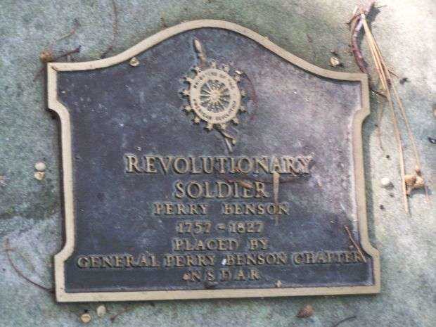 REVOLUTIONARY SOLDIER PERRY BENSON MEMORIAL PLAQUE