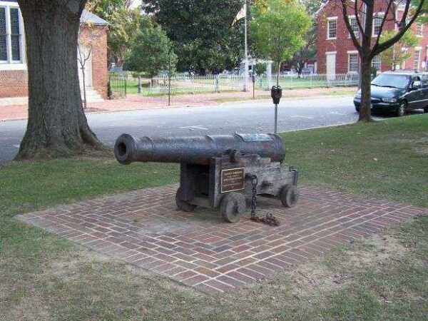KENT COUNTY REVOLUTIONARY WAR MEMORIAL CANNON
