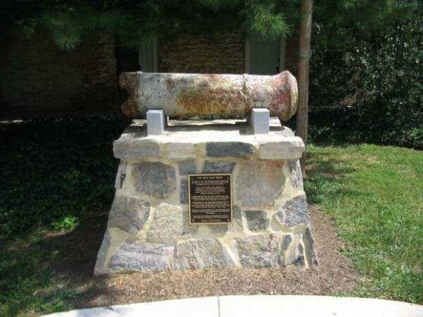 “THE GREAT BABY WALKER” WAR MEMORIAL CANNON