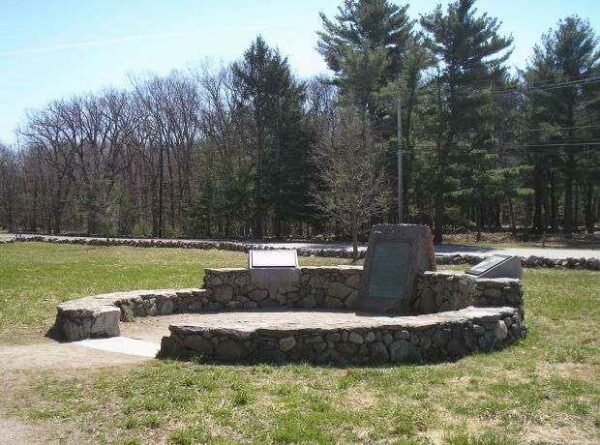 END OF THE MIDNIGHT RIDE OF PAUL REVERE MEMORIAL