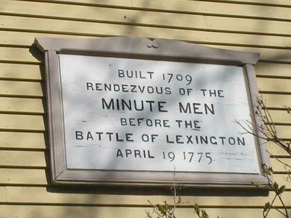RENDEZVOUS OF THE MINUTE MEN WAR MEMORIAL PLAQUE