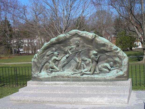 LEXINGTON MINUTE MEN MEMORIAL FRONT