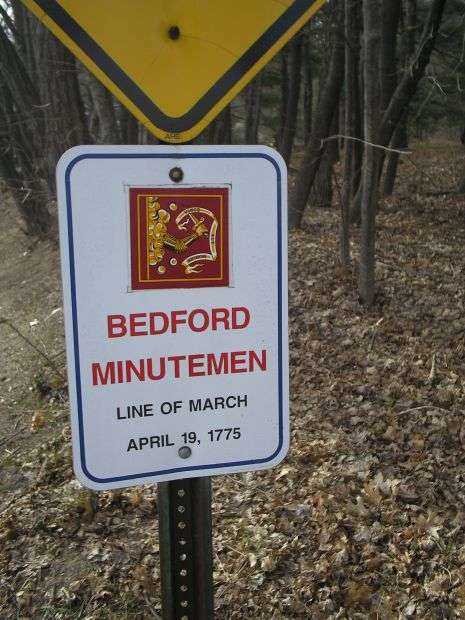 BEDFORD MINUTEMEN WAR MEMORIAL MARKER