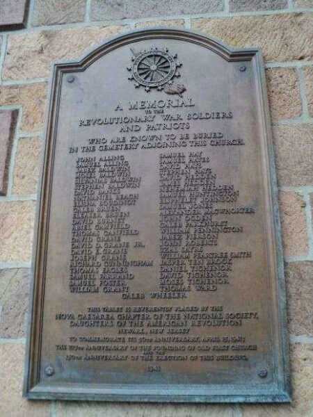 REVOLUTIONARY WAR SOLDIERS AND PATRIOTS MEMORIAL PLAQUE