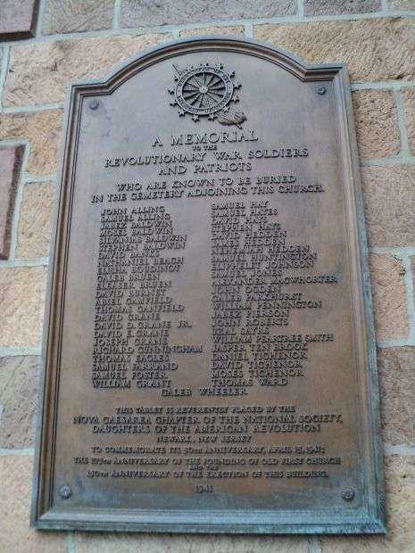 REVOLUTIONARY WAR SOLDIERS AND PATRIOTS MEMORIAL PLAQUE