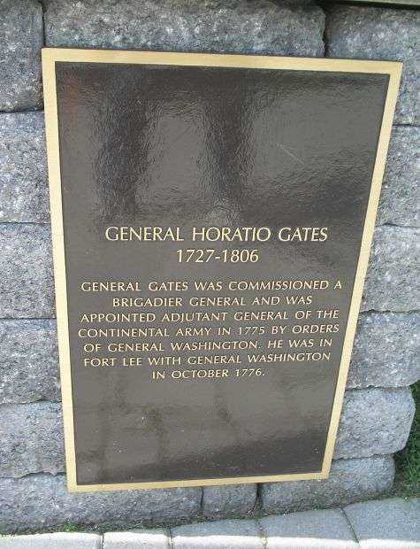 GENERAL HORATIO GATES WAR MEMORIAL PLAQUE