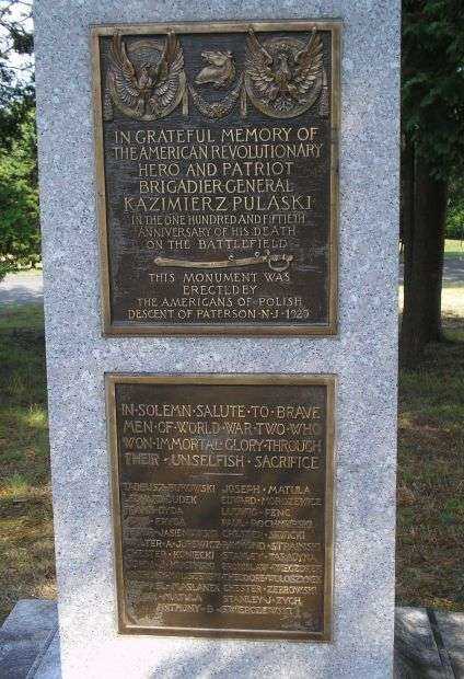 PULASKI MONUMENT WORLD WAR II MEMORIAL PLAQUE