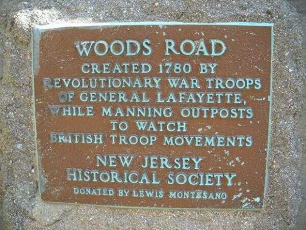 WOOD ROAD REVOLUTIONARY WAR MEMORIAL PLAQUE