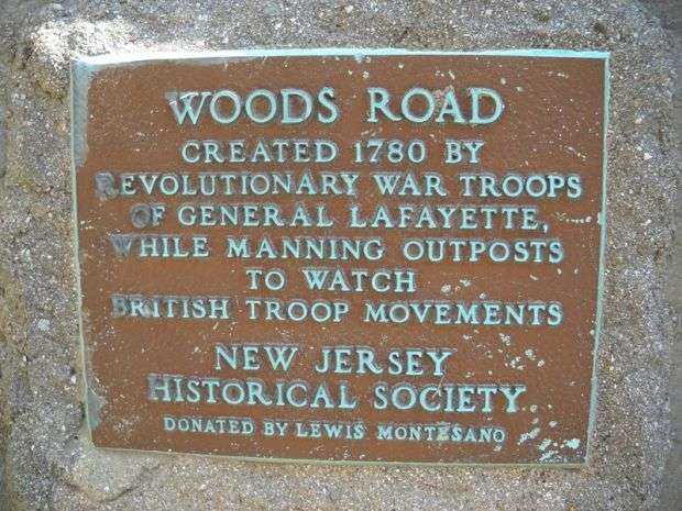 WOOD ROAD REVOLUTIONARY WAR MEMORIAL PLAQUE