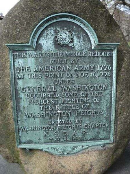 MIDDLE REDOUBT OF THE AMERICAN ARMY 1776 MEMORIAL PLAQUE