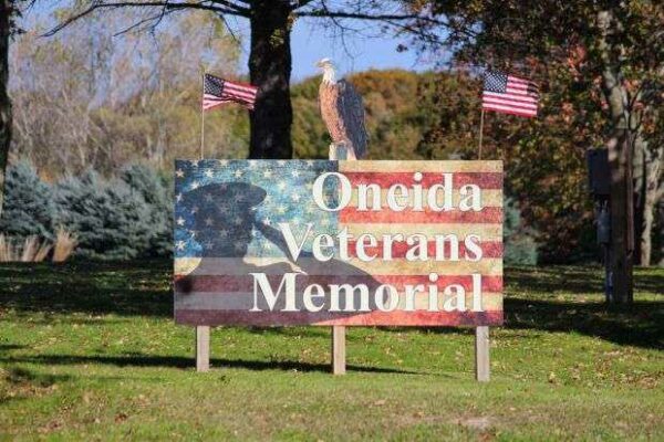 ONEIDA VETERANS MEMORIAL ENTRANCE SIGN