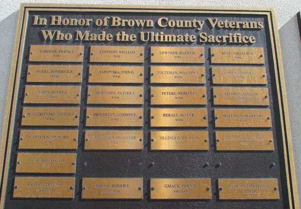BROWN COUNTY WISCONSIN VETERANS MEMORIAL PLAQUE V