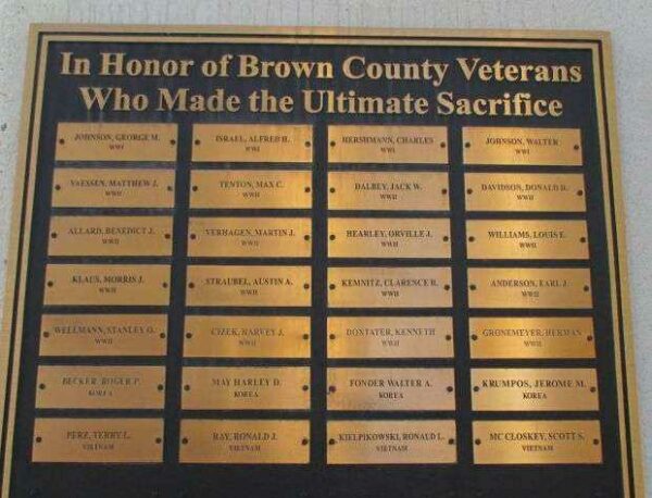 BROWN COUNTY WISCONSIN VETERANS MEMORIAL PLAQUE VII