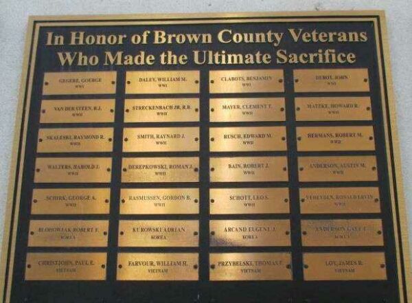 BROWN COUNTY WISCONSIN VETERANS MEMORIAL PLAQUE VIII