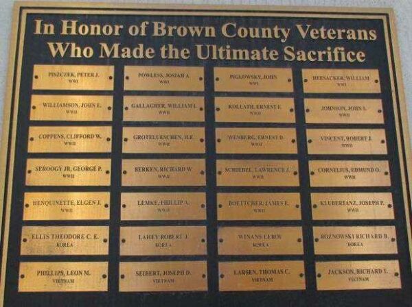 BROWN COUNTY WISCONSIN VETERANS MEMORIAL PLAQUE IX